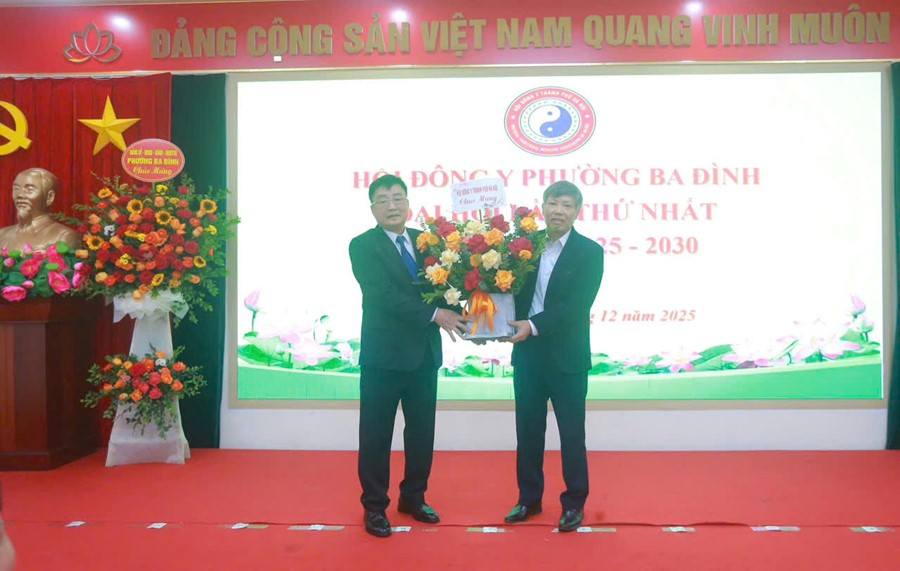 Đ&ocirc;ng Y Ba Đ&igrave;nh