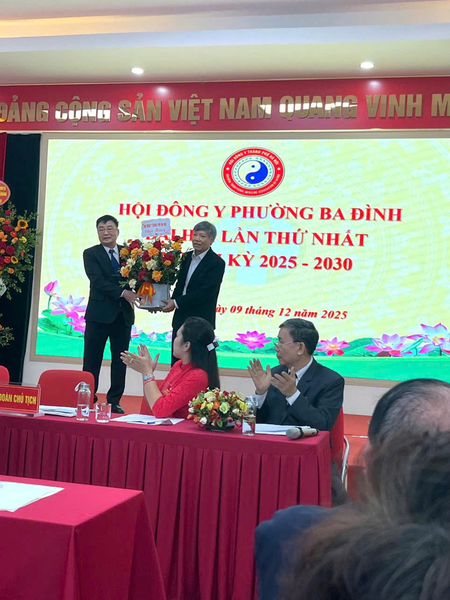 Đ&ocirc;ng Y Ba Đ&igrave;nh