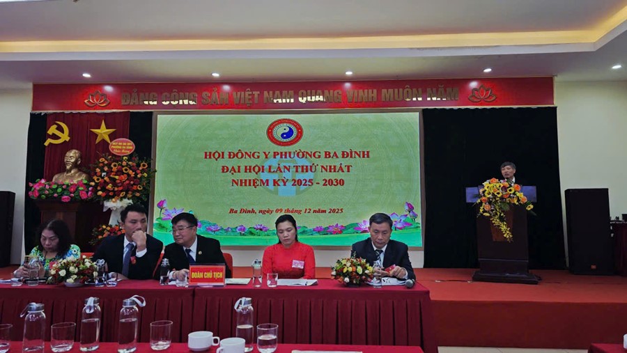 Đ&ocirc;ng Y Ba Đ&igrave;nh